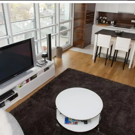 מלון דירות Platinum Towers E 4*