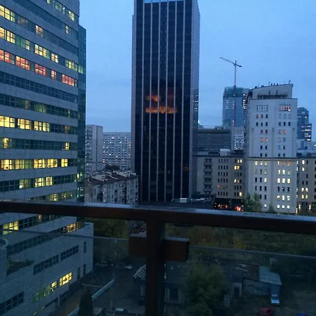 Platinum Towers E 4* Warsaw
