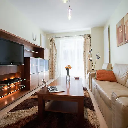 Platinum Towers E Aparthotel Warsaw