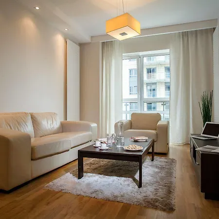 Platinum Towers E 4* Warsaw